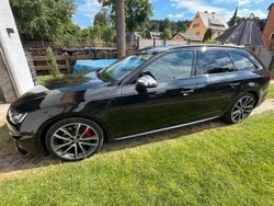 Schwarz Gebraucht 2018 Audi A4 Black Edition Kombi | 25.400 € (Teuer)