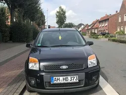 Gebraucht 2009 Ford Fusion Van / Kleinbus | 3.500 € (Teuer)
