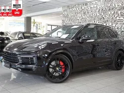 Schwarz Gebraucht 2018 Porsche Cayenne SUV | 69.770 €