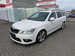 Weiß Gebraucht 2010 Skoda Octavia RS Kombi | 5.299 € (Guter Preis)