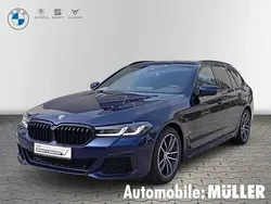 Tansanitblau ii metallic Gebraucht 2021 BMW 530 M Sport Kombi | 38.970 € (Etwas zu teuer)
