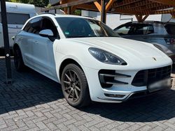 Weiß Gebraucht 2015 Porsche Macan Turbo SUV | 29.777 € (Etwas zu teuer)