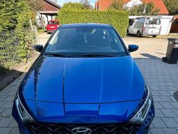 Blau Gebraucht 2021 Hyundai i20 Intro Edition Limousine | 15.250 € (Fairer Preis)