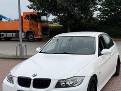 Weiß Gebraucht 2006 BMW 320 M Sport Limousine | 3.150 € (Superpreis)