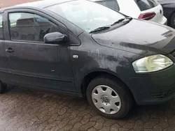 Schwarz Gebraucht 2006 VW Fox Kleinwagen | 1.790 € (Etwas zu teuer)