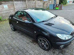 Schwarz Gebraucht 2002 Peugeot 206 CC Cabrio | 1.000 € (Fairer Preis)
