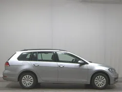 Grau Gebraucht 2019 VW Golf VII Trendline Limousine | 10.480 € (Superpreis)