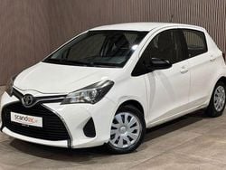 Weiß Gebraucht 2015 Toyota Yaris Limousine | 3.800 € (Fairer Preis)