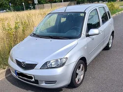 Grau Gebraucht 2005 Mazda 2 Limousine | 2.100 € (Fairer Preis)