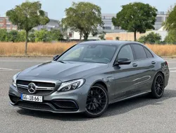Grau Gebraucht 2017 Mercedes C63 AMG AMG Limousine | 43.900 € (Fairer Preis)