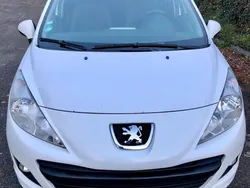 Weiß Gebraucht 2011 Peugeot 207 Filou Kombi | 2.400 € (Fairer Preis)