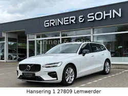 Crystal white Gebraucht 2023 Volvo V60 Plus Kombi | 32.450 € (Fairer Preis)
