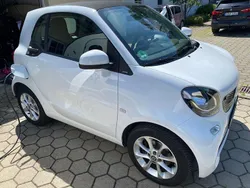Weiß Gebraucht 2017 Smart ForTwo Electric Drive Coupé | 8.900 € (Teuer)