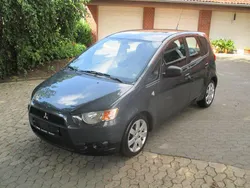 Grau Gebraucht 2009 Mitsubishi Colt Inform Van / Kleinbus | 3.950 € (Etwas zu teuer)
