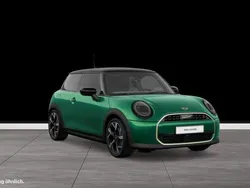 Grün Gebraucht 2024 Mini Cooper S Favoured Kleinwagen | 31.699 € (Etwas zu teuer)