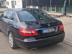 Schwarz Gebraucht 2010 Mercedes E500 Limousine | 15.500 € (Fairer Preis)