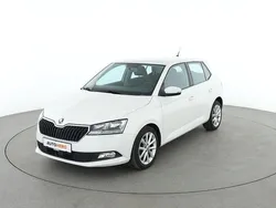 Weiß Gebraucht 2019 Skoda Fabia Ambition Limousine | 10.660 € (Fairer Preis)