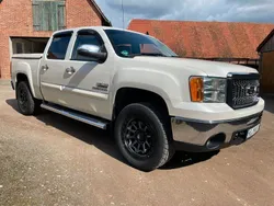 Weiß Gebraucht 2012 GMC Sierra SUV | 25.900 €