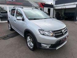 Silber Gebraucht 2017 Dacia Sandero Stepway Kleinwagen | 9.990 € (Fairer Preis)
