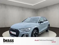 Grau Gebraucht 2024 Audi A3 Sport Kleinwagen | 43.800 €