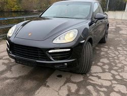 Schwarz Gebraucht 2011 Porsche Cayenne Turbo SUV | 24.500 € (Etwas zu teuer)