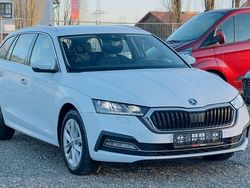 Weiß Gebraucht 2022 Skoda Octavia Style Kombi | 18.990 € (Guter Preis)