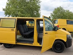Gelb Gebraucht 2014 VW T5 Van | 14.042 €