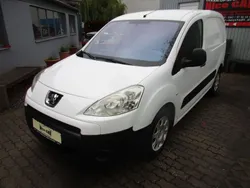 Weiß Gebraucht 2009 Peugeot Partner Comfort Van / Kleinbus | 4.999 € (Fairer Preis)