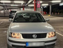 Silber Gebraucht 1997 VW Passat Limousine | 1.500 € (Fairer Preis)