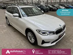 Weiß Gebraucht 2022 BMW 318 Sport Line Limousine | 22.990 € (Guter Preis)