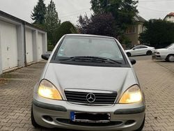 Silber Gebraucht 2001 Mercedes A160 Kleinwagen | 1.000 € (Guter Preis)