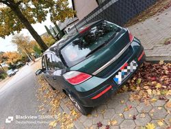 Grün Gebraucht 2005 Opel Astra Limousine | 2.200 € (Fairer Preis)