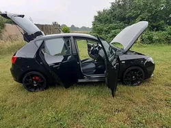 Schwarz Gebraucht 2015 Seat Ibiza Kleinwagen | 5.555 €