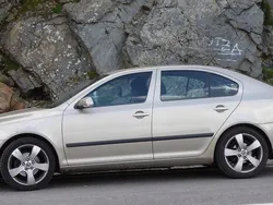 Beige Gebraucht 2005 Skoda Octavia Elegance Limousine | 2.500 € (Guter Preis)