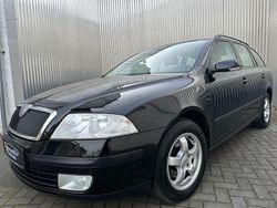 Schwarz Gebraucht 2007 Skoda Octavia Ambiente Kombi | 1.990 € (Etwas zu teuer)