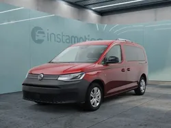 Rot Gebraucht 2023 VW Caddy Maxi Van / Kleinbus | 38.120 € (Teuer)