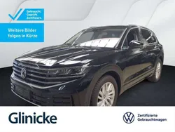 Grenadillschwarz metallic Gebraucht 2024 VW Touareg Elegance SUV | 61.833 € (Etwas zu teuer)