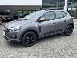 Grau Neu 2025 Dacia Sandero Extreme Kleinwagen | 22.990 € (Etwas zu teuer)