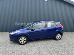 Blau Gebraucht 2016 Ford Fiesta Ambiente Kleinwagen | 7.490 € (Etwas zu teuer)