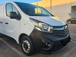 Weiß Gebraucht 2018 Opel Vivaro Van | 8.400 € (Guter Preis)