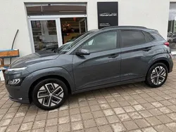 Grau Gebraucht 2021 Hyundai Kona Trend SUV | 17.790 € (Fairer Preis)