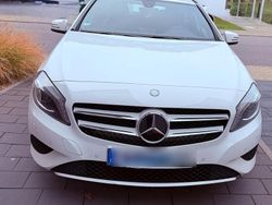 Weiß Gebraucht 2014 Mercedes A180 Limousine | 16.800 € (Teuer)