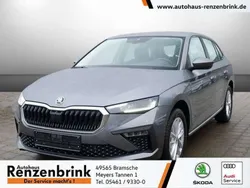 Graphitegrau metallic Gebraucht 2024 Skoda Scala Drive Kleinwagen | 24.949 € (Etwas zu teuer)