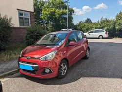 Rot Gebraucht 2014 Hyundai i10 Edition Kleinwagen | 6.000 € (Fairer Preis)