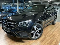 Obsidianschwarz metalliclack Gebraucht 2017 Mercedes GLC250 AMG line SUV | 24.980 € (Fairer Preis)
