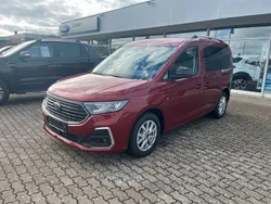Rot Gebraucht 2023 Ford Tourneo Connect Titanium Van / Kleinbus | 29.999 € (Fairer Preis)