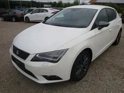 Weiß Gebraucht 2015 Seat Leon CONNECT Limousine | 11.450 € (Fairer Preis)