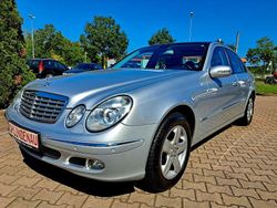 Silber Gebraucht 2005 Mercedes E350 Limousine | 6.999 € (Fairer Preis)