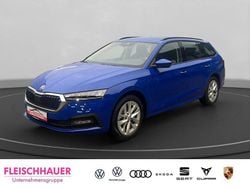 Blau Gebraucht 2023 Skoda Octavia Ambition Kombi | 23.290 € (Guter Preis)