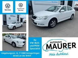 Weiß Gebraucht 2011 Skoda Octavia Ambition Limousine | 5.930 € (Teuer)